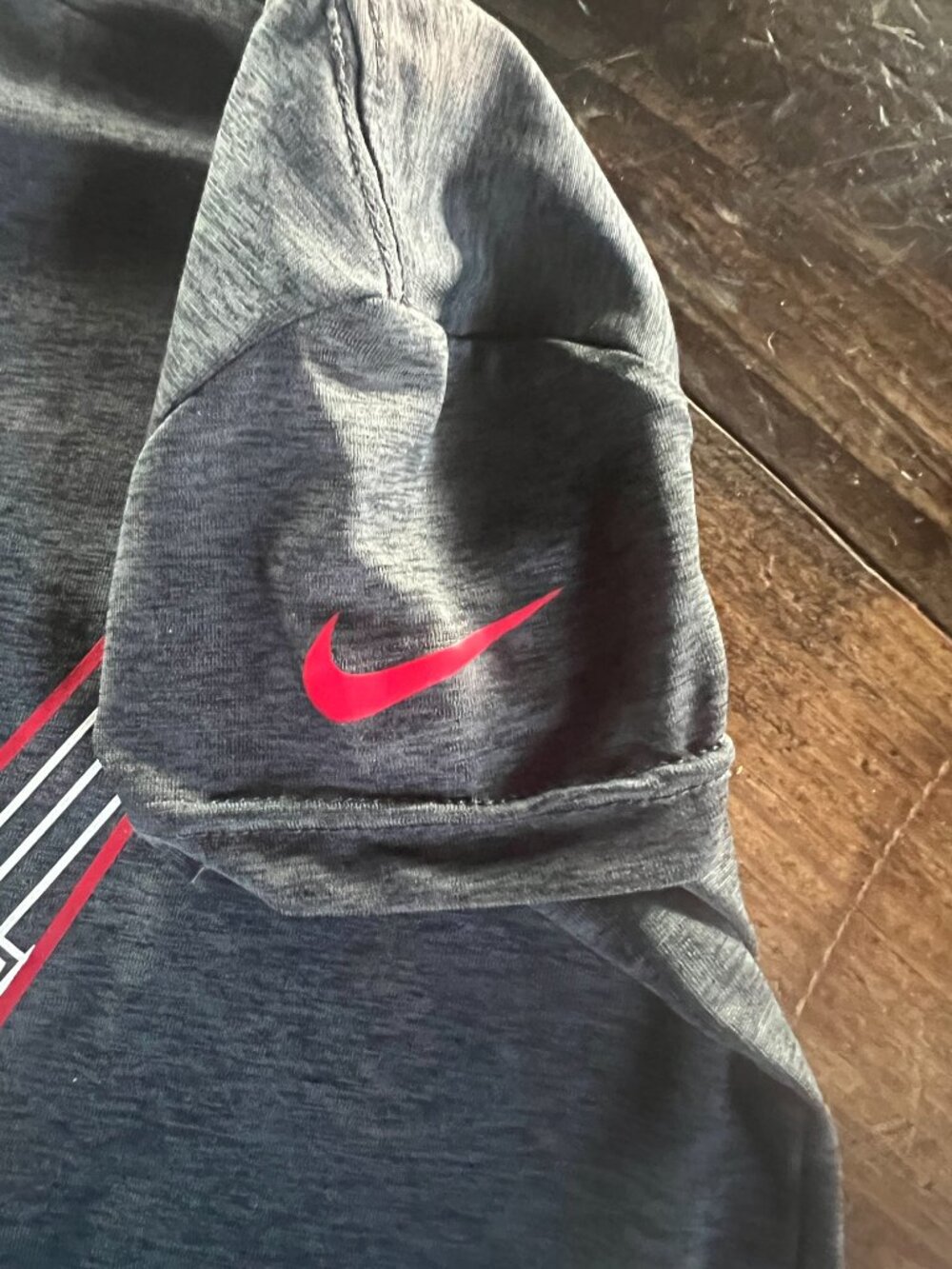 Size 2T Dri Fit Nike - Picture 2 of 3